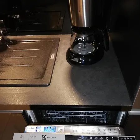 Kapitanskie Blizej Morza *